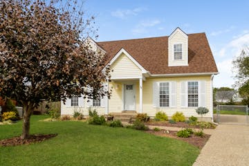 6005 Delilah Ct Louisville, KY 40272